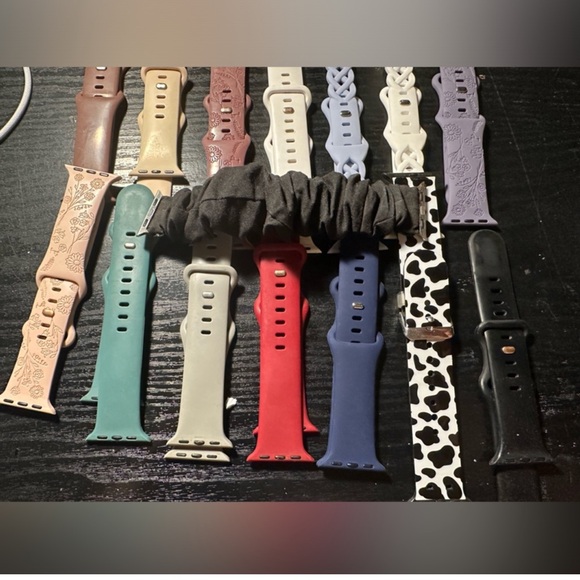 Apple Watch 3 + 15 Watch Bands - Picture 3 of 6
